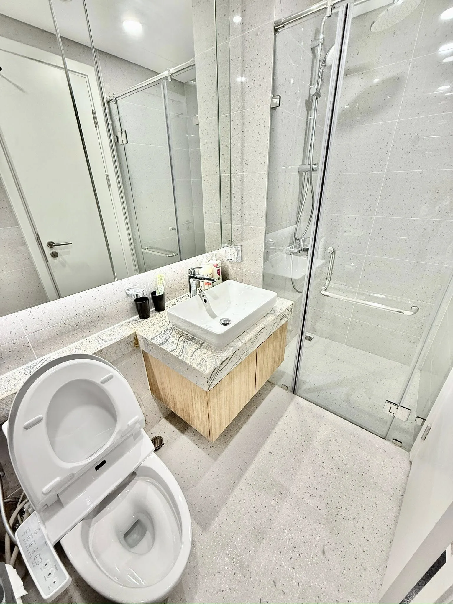 2BR Luxury Apartment + 2WC City View | Homestay The Ninety Complex