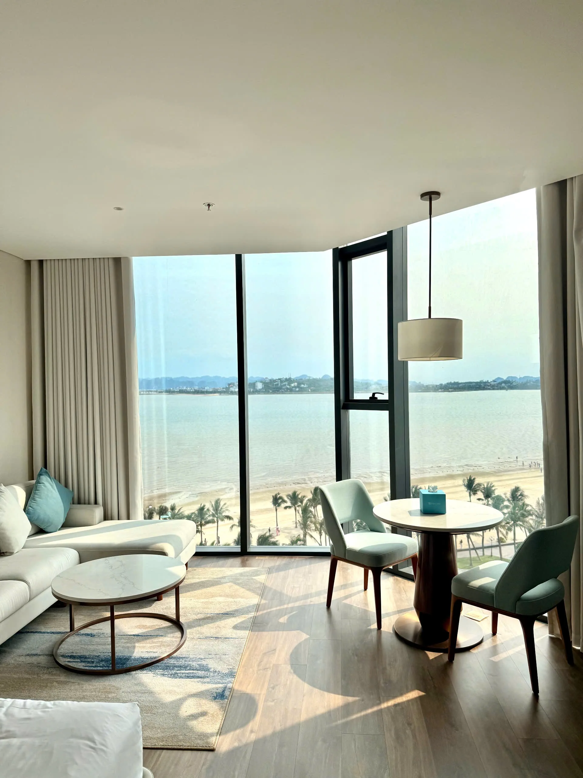 Sun Ocean Homestay A606 View Biển Alacarte Hạ Long