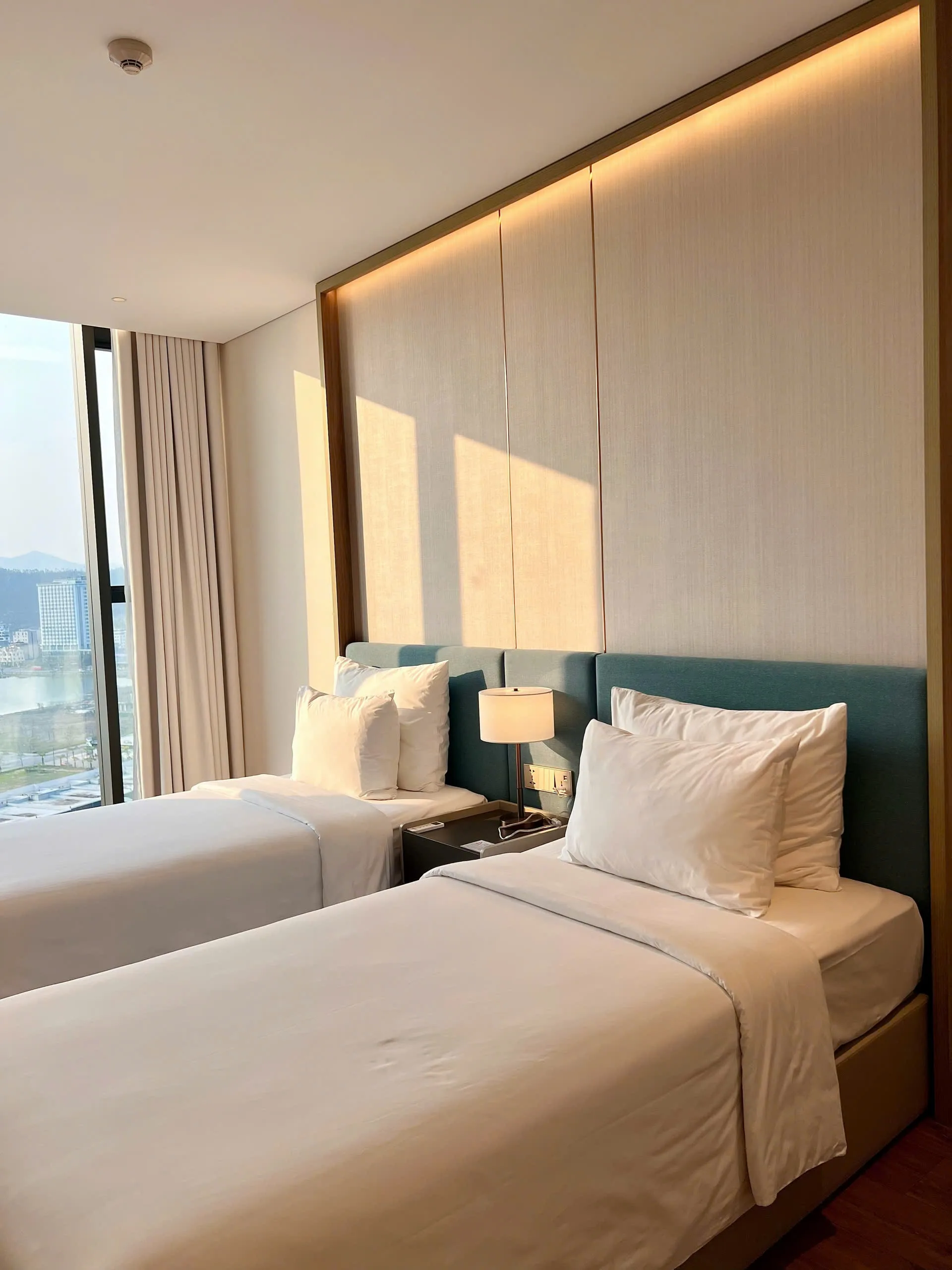 SUN FAMILY HOMESTAY A1607 VIEW BIỂN ALACARTE HẠ LONG