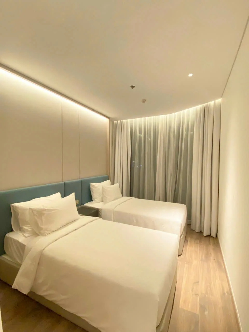 SUN HOMESTAY B512 2 PHÒNG NGỦ VIEW BIỂN ALACARTE HẠ LONG ⭐