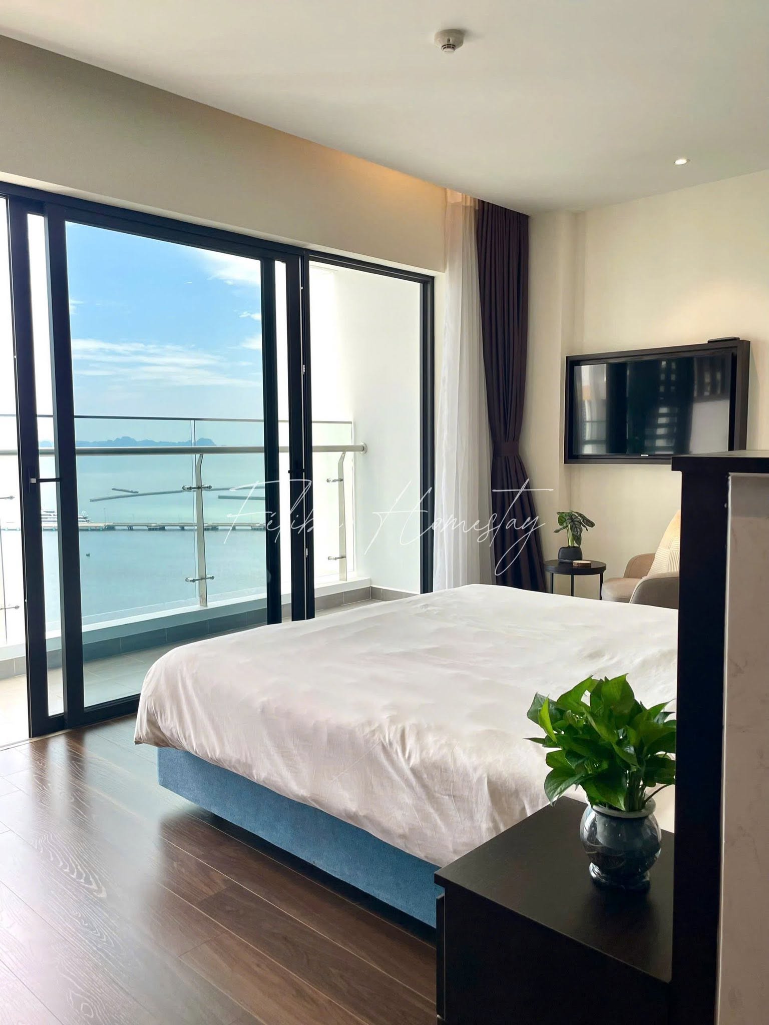 Homestay Sapphire Hạ Long View Biển Ngắm Pháo Hoa