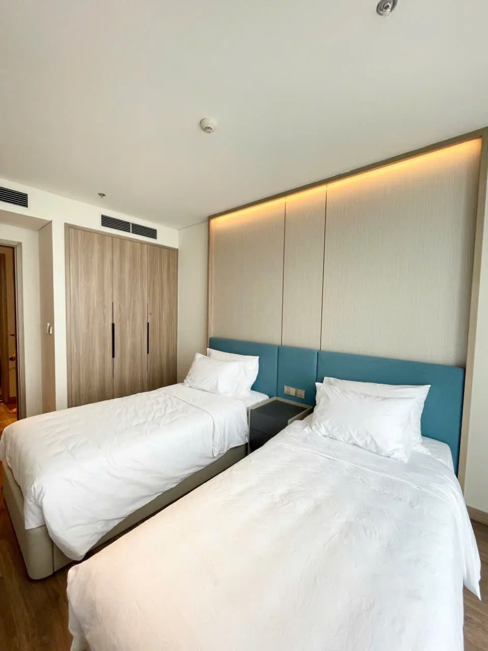 SUN HOMESTAY B512 2 PHÒNG NGỦ VIEW BIỂN ALACARTE HẠ LONG ⭐