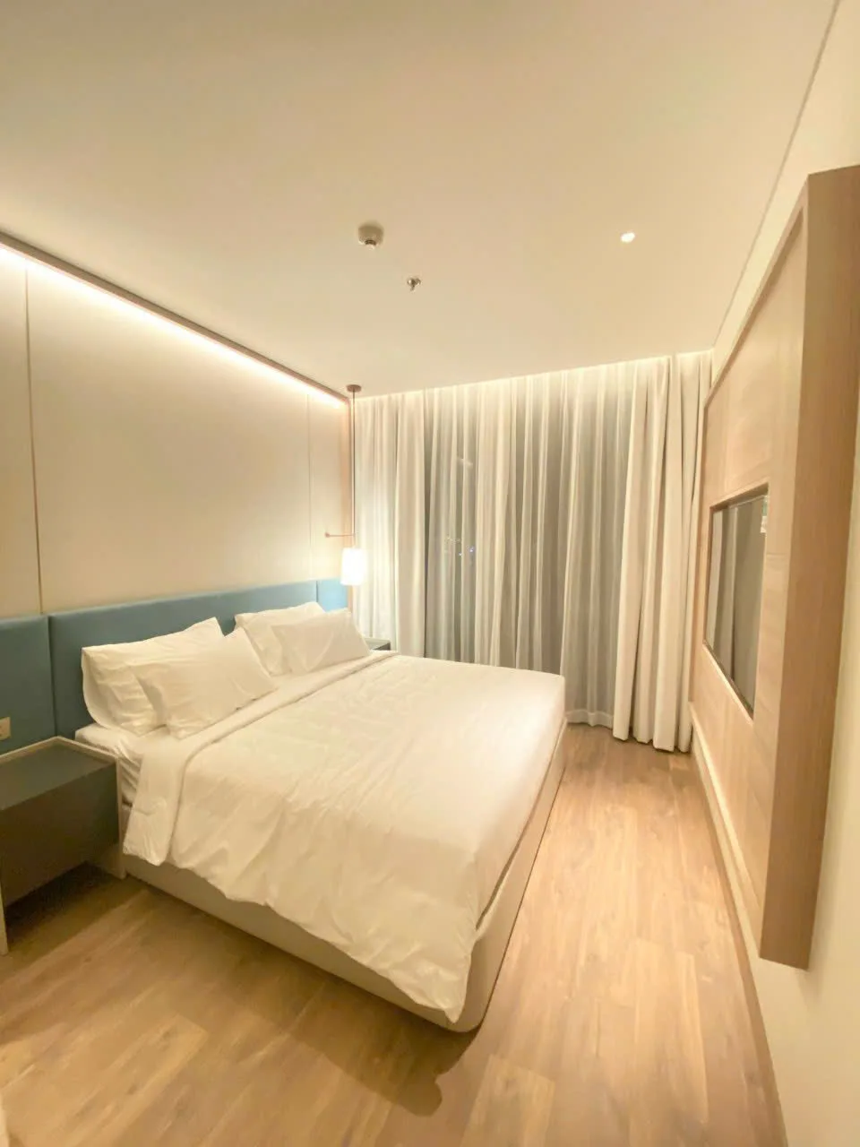 SUN HOMESTAY B512 2 PHÒNG NGỦ VIEW BIỂN ALACARTE HẠ LONG ⭐