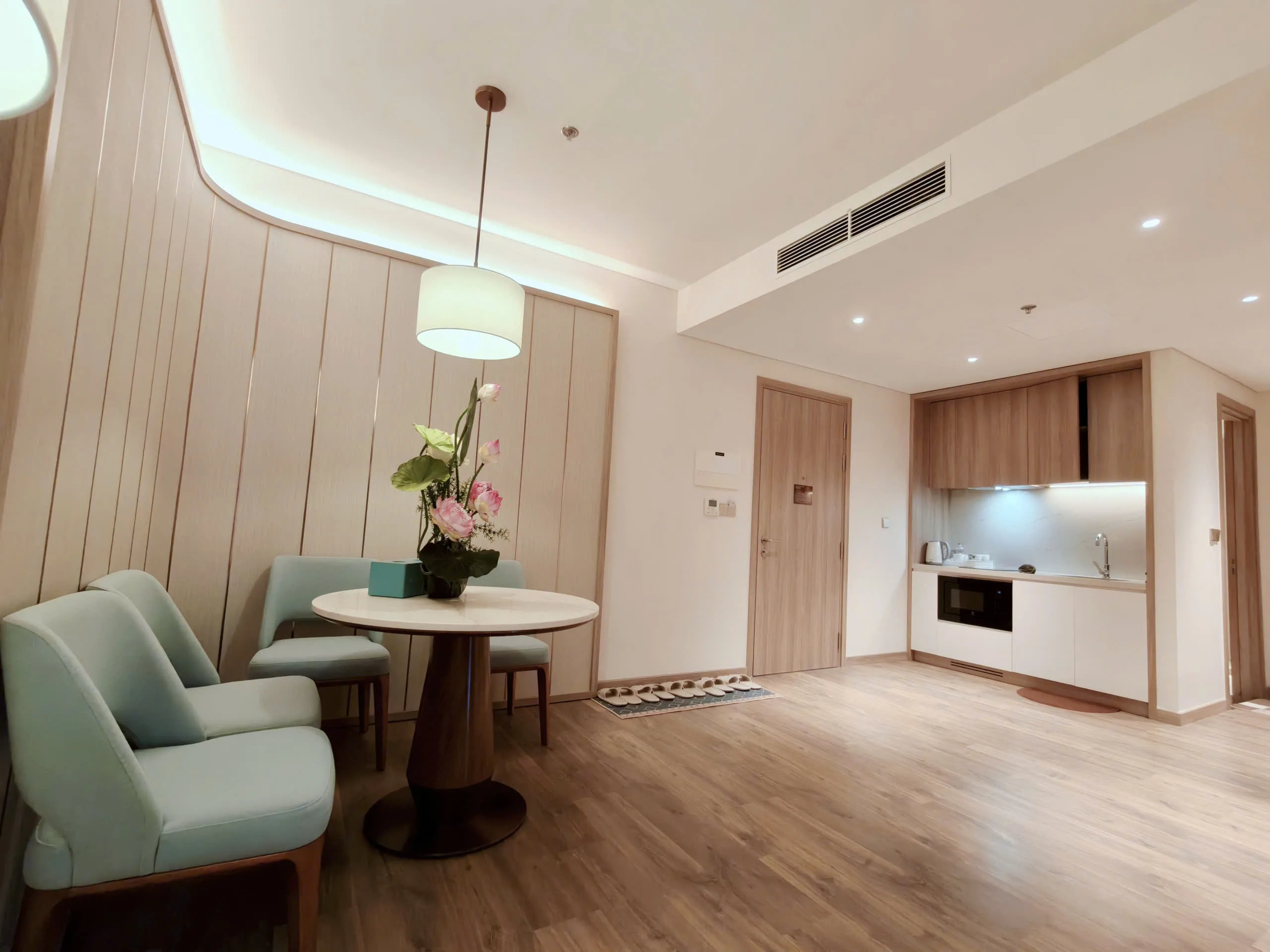 THE OCEAN FAMILY A501 – HOMESTAY VIEW BIỂN ALACARTE HẠ LONG