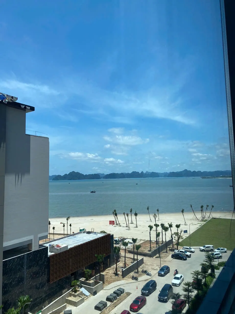 SUN HOMESTAY B512 2 PHÒNG NGỦ VIEW BIỂN ALACARTE HẠ LONG ⭐