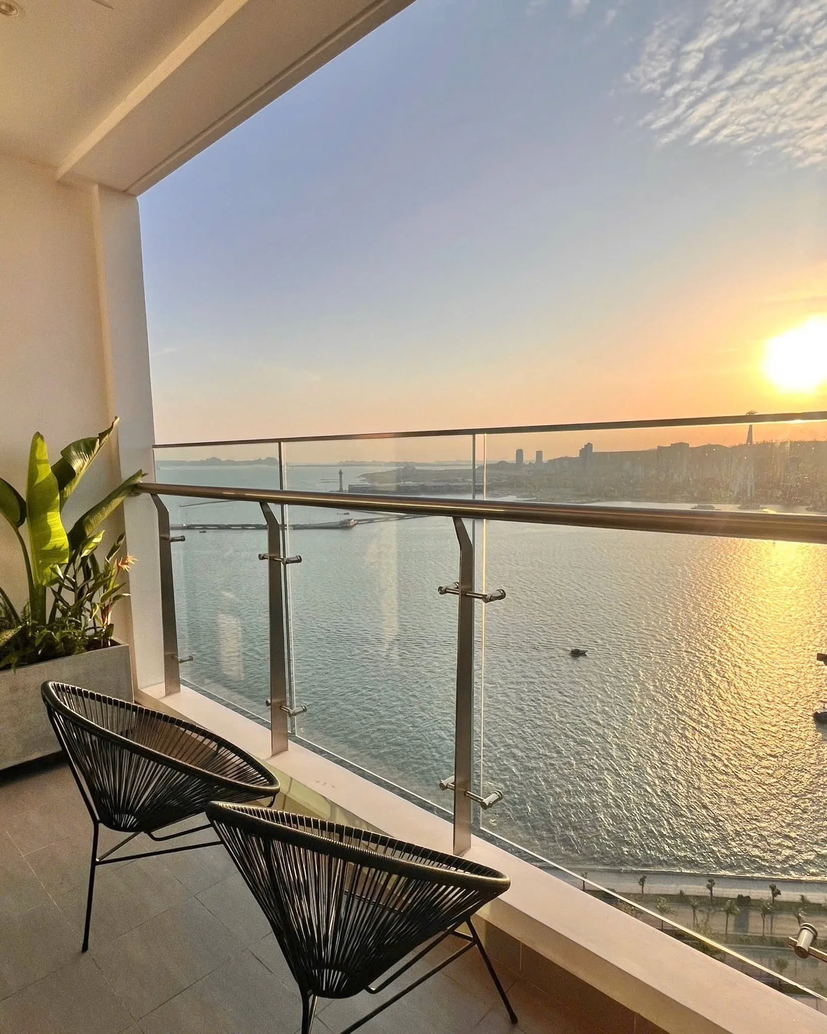 Homestay ở SAPPHIRE HÒN GAI HẠ LONG - VIEW BIỂN NGẮM PHÁO HOA