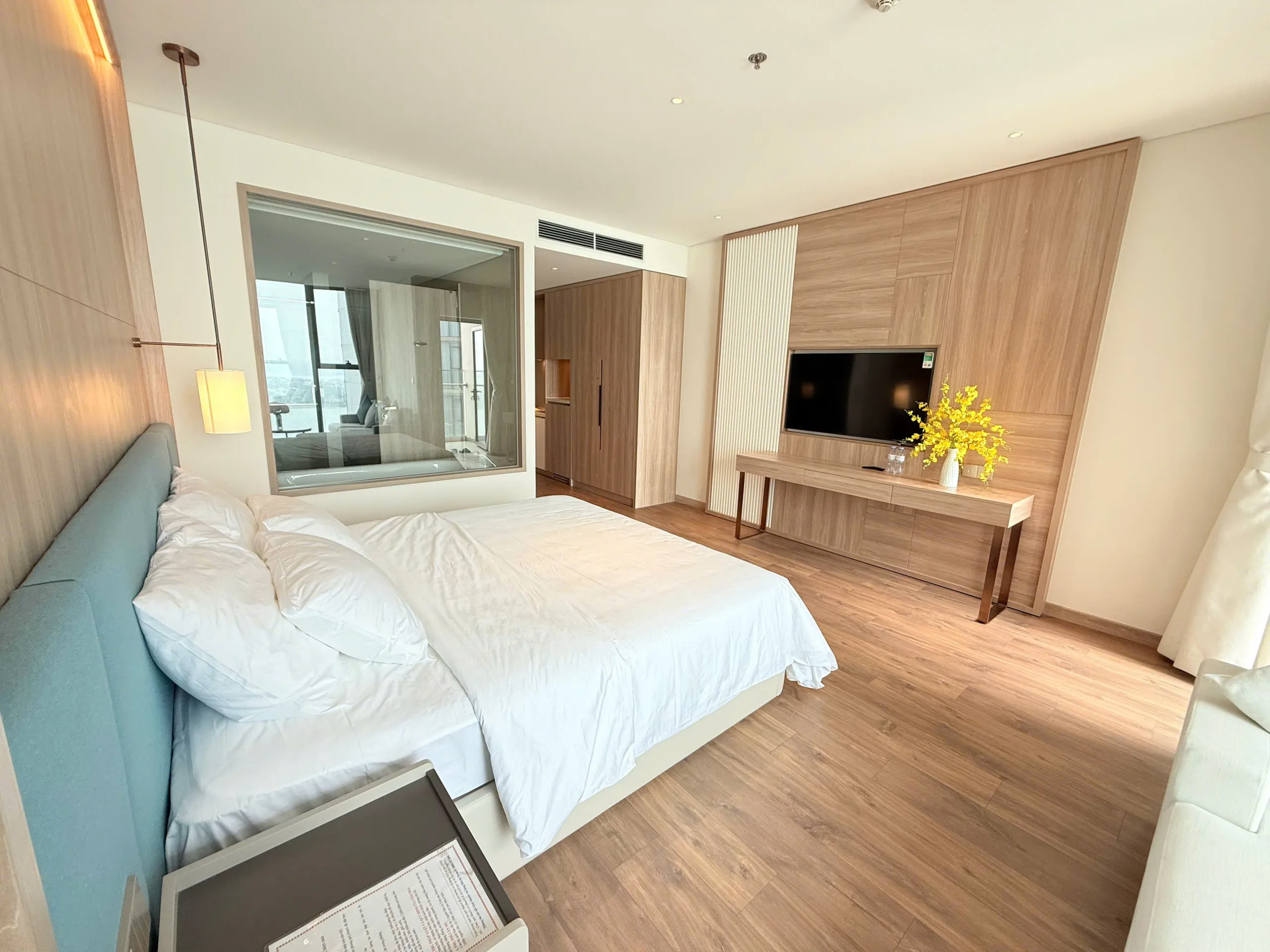 Review Căn Hộ View Thành Phố Hạ Long – Không Gian Hiện Đại, Giá Hợp Lý Cho Mọi Chuyến Đi