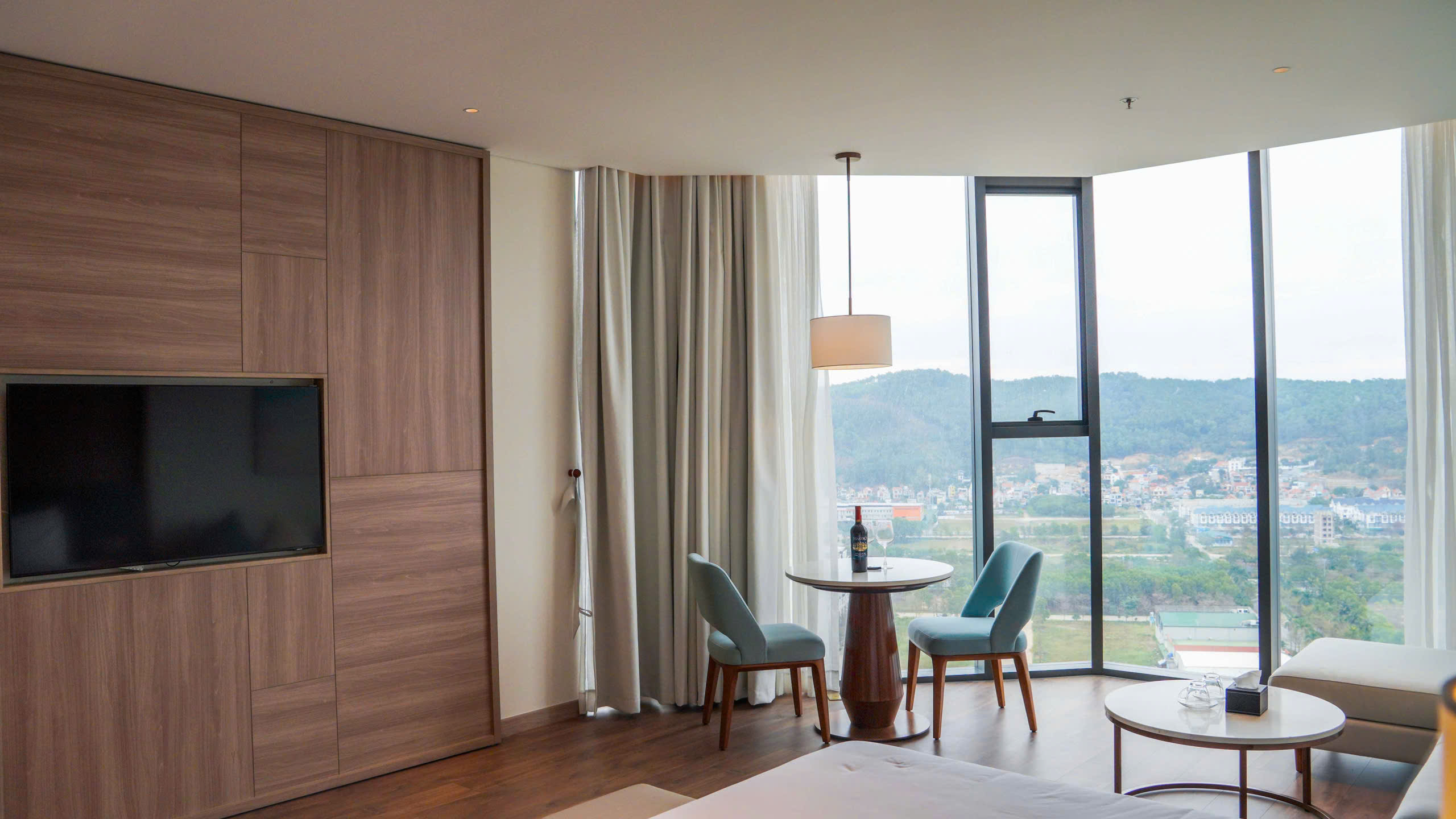 Homestay Hạ Long Có Hồ Bơi Và View Biển – Trải Nghiệm Nghỉ Dưỡng Đáng Giá 2026