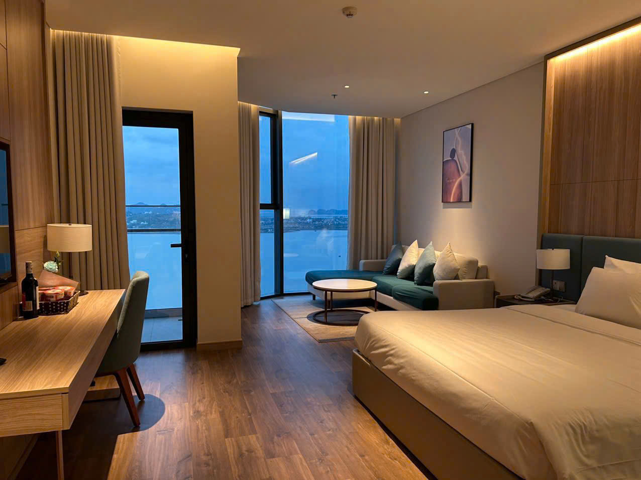 Giá Thuê Homestay Alacarte Hạ Long Mới Nhất 2026 – Cập Nhật Chi Tiết Theo Từng Loại Phòng