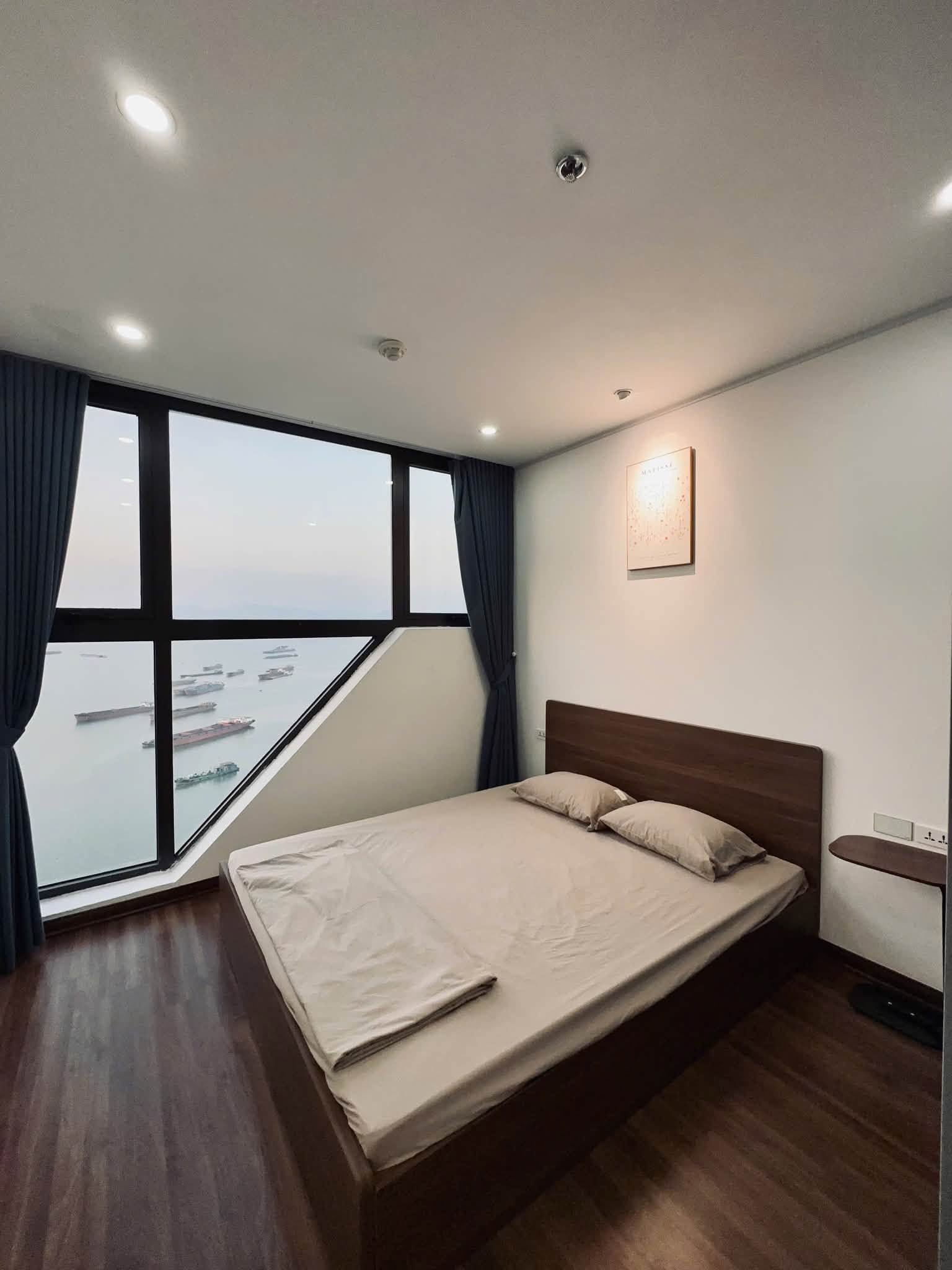 Homestay Icon 40 Hạ Long Ban Công View Biển