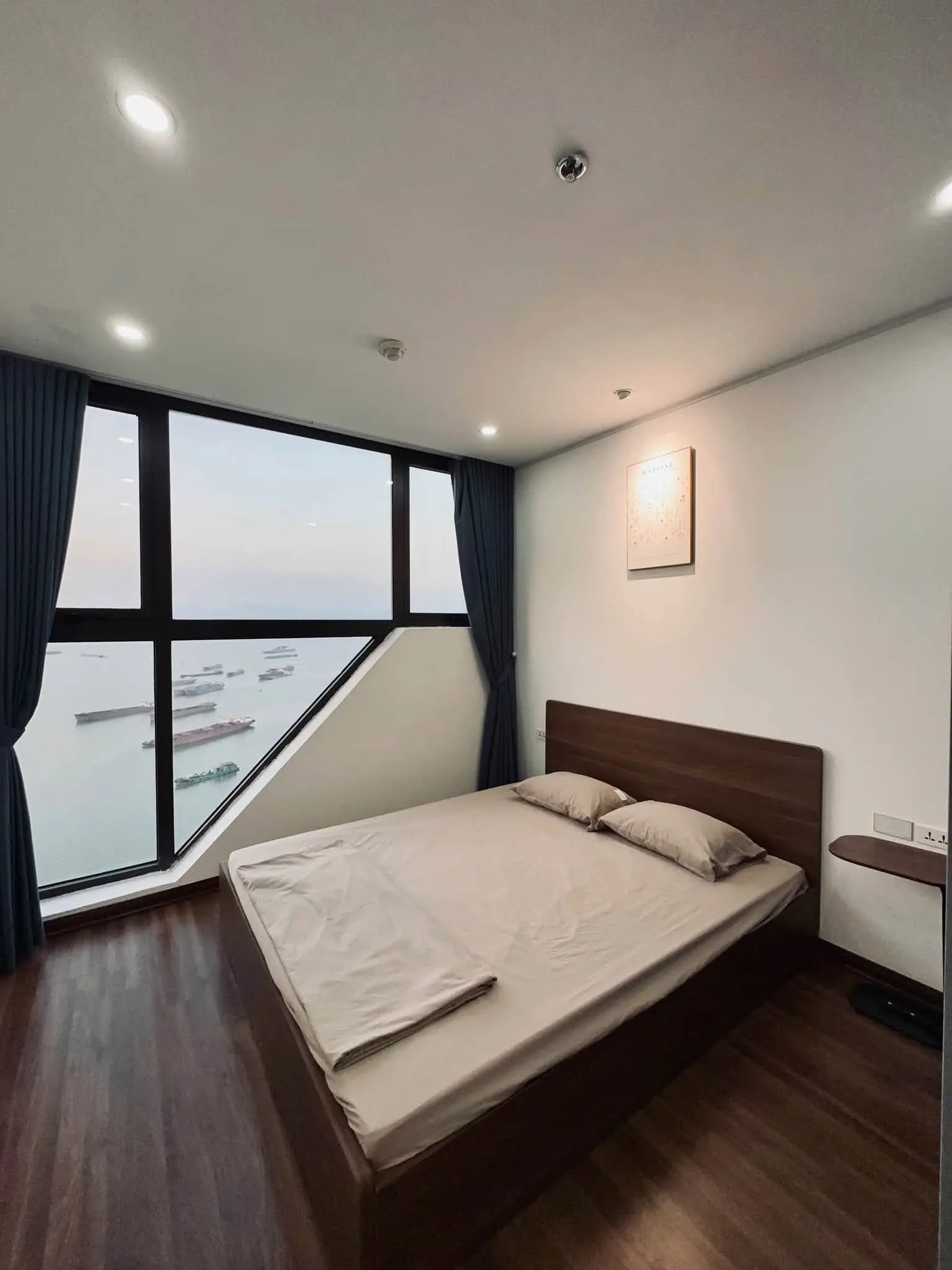 Homestay Icon 40 Hạ Long Ban Công View Biển