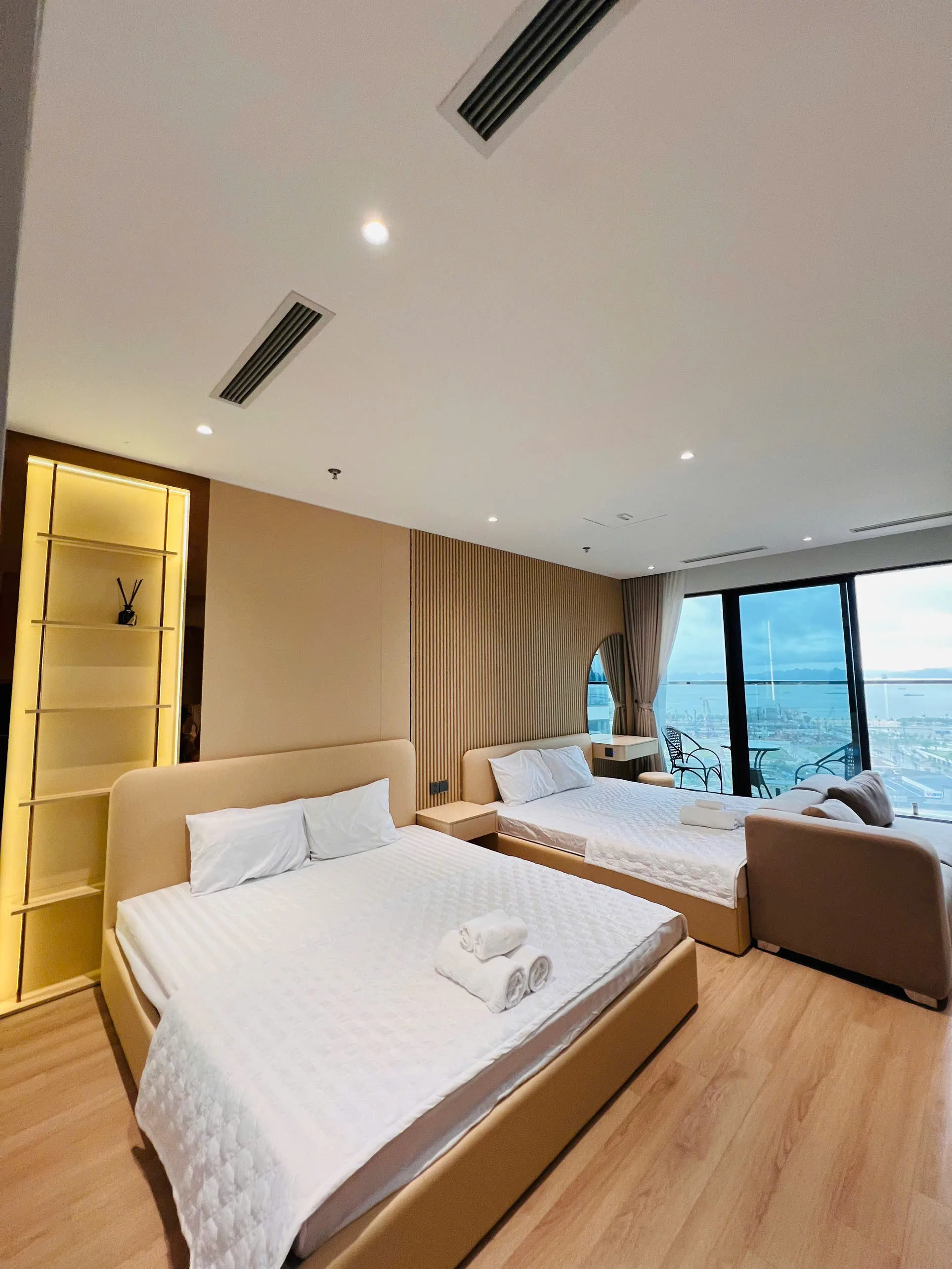 Studio The Holiday Hạ Long View Biển