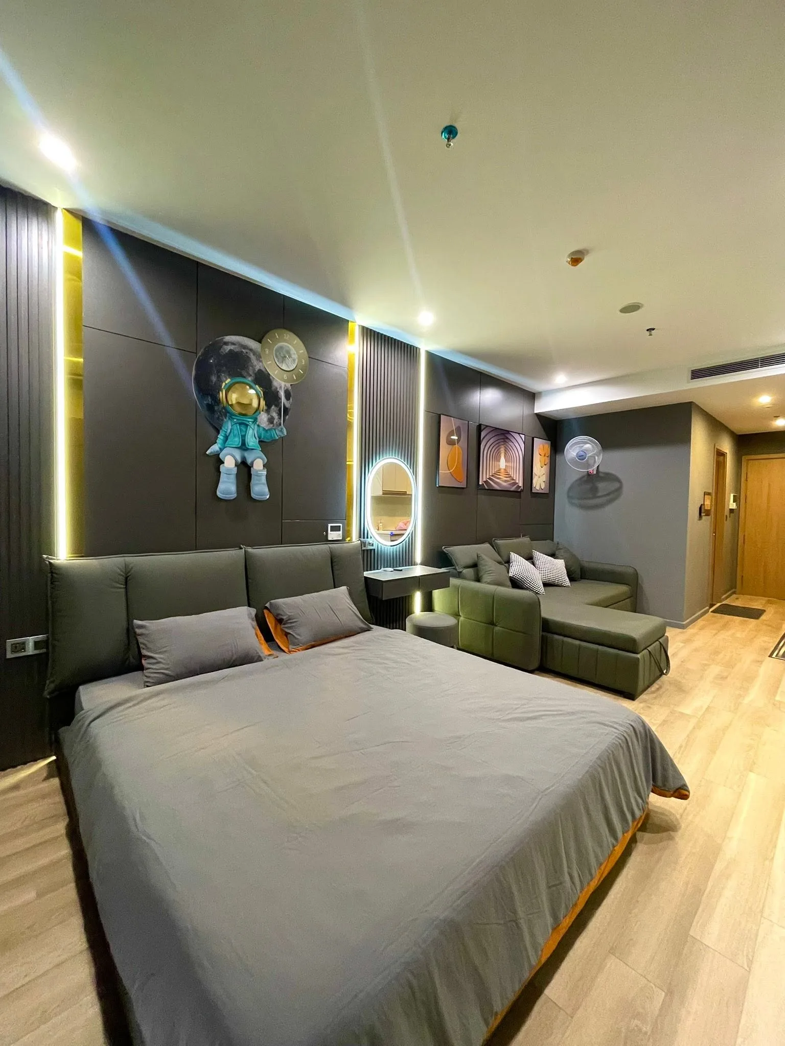 Homestay Icon 40 Hạ Long View Biển Ngắm Pháo Hoa