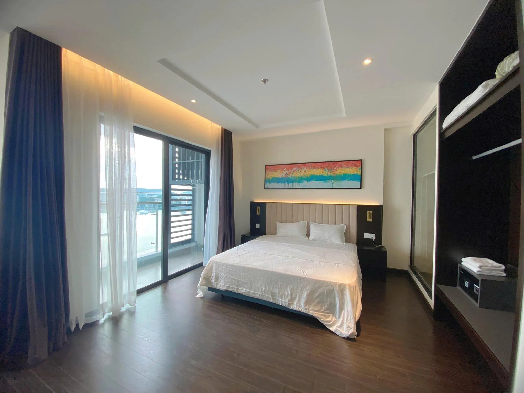 Homestay The Sapphire Hạ Long Cho Gia Đình, Cặp Đôi Và Nhóm Bạn – Vì Sao Ngày Càng Được Yêu Thích?