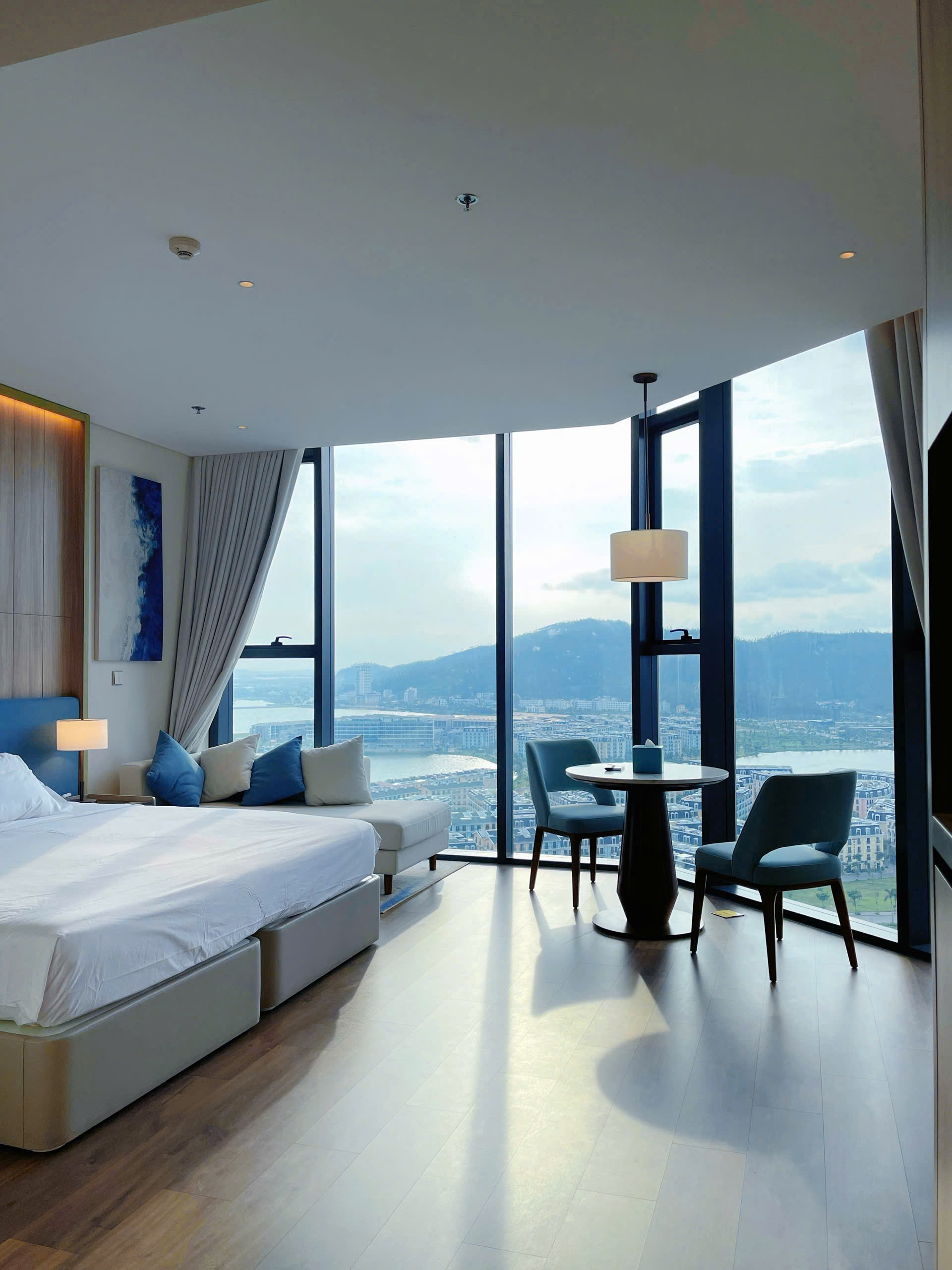 Đặt Homestay Vinhomes Global Gate Hạ Long Cho Gia Đình Nghỉ Dưỡng