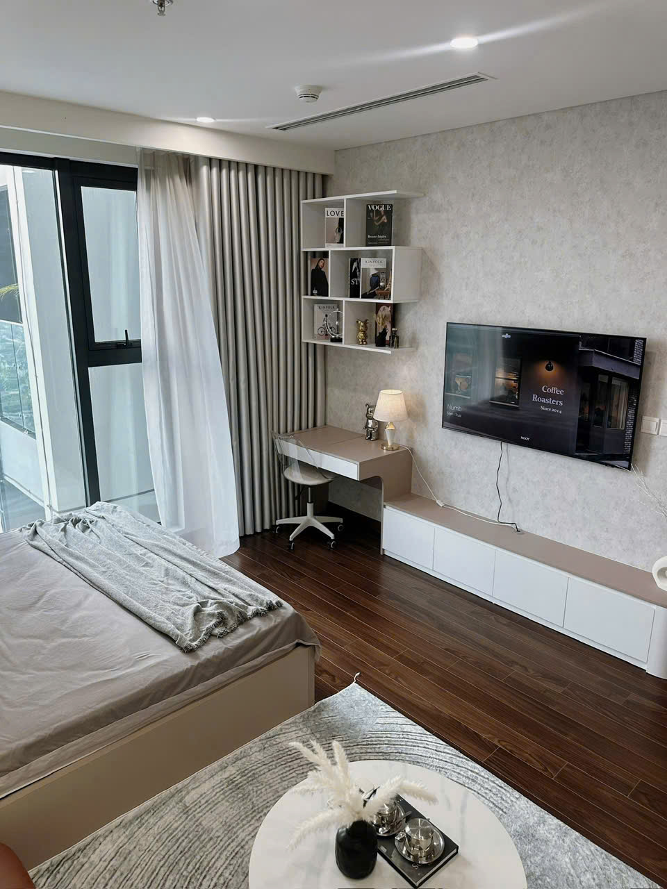 Mây Êm Studio A.3822 - Vinhomes Smart City