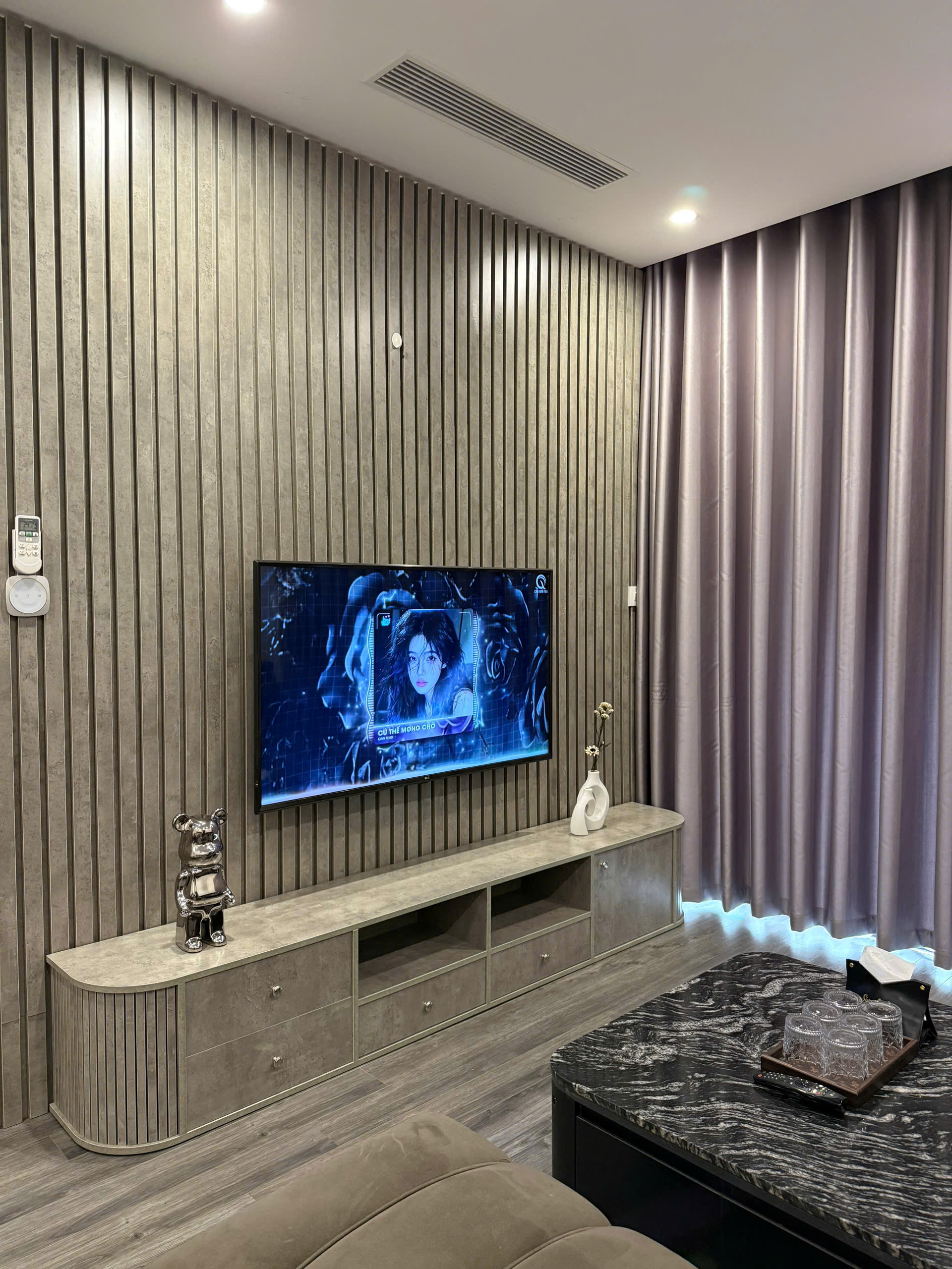 Onyx 2PN R101.2421 - Vinhomes Ocean Park 1