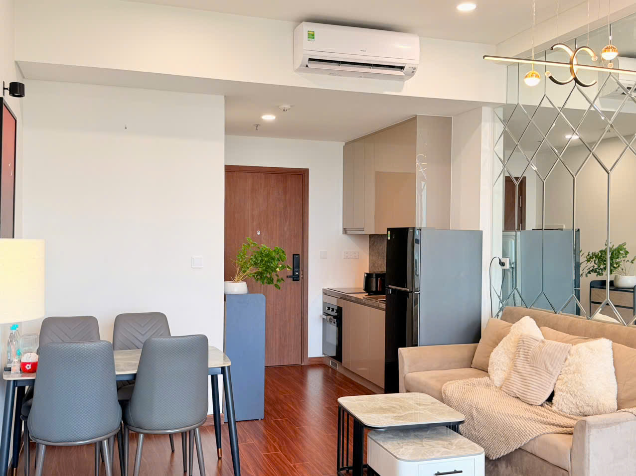 Serein Studio H2.1430 - Vinhomes Ocean Park 1