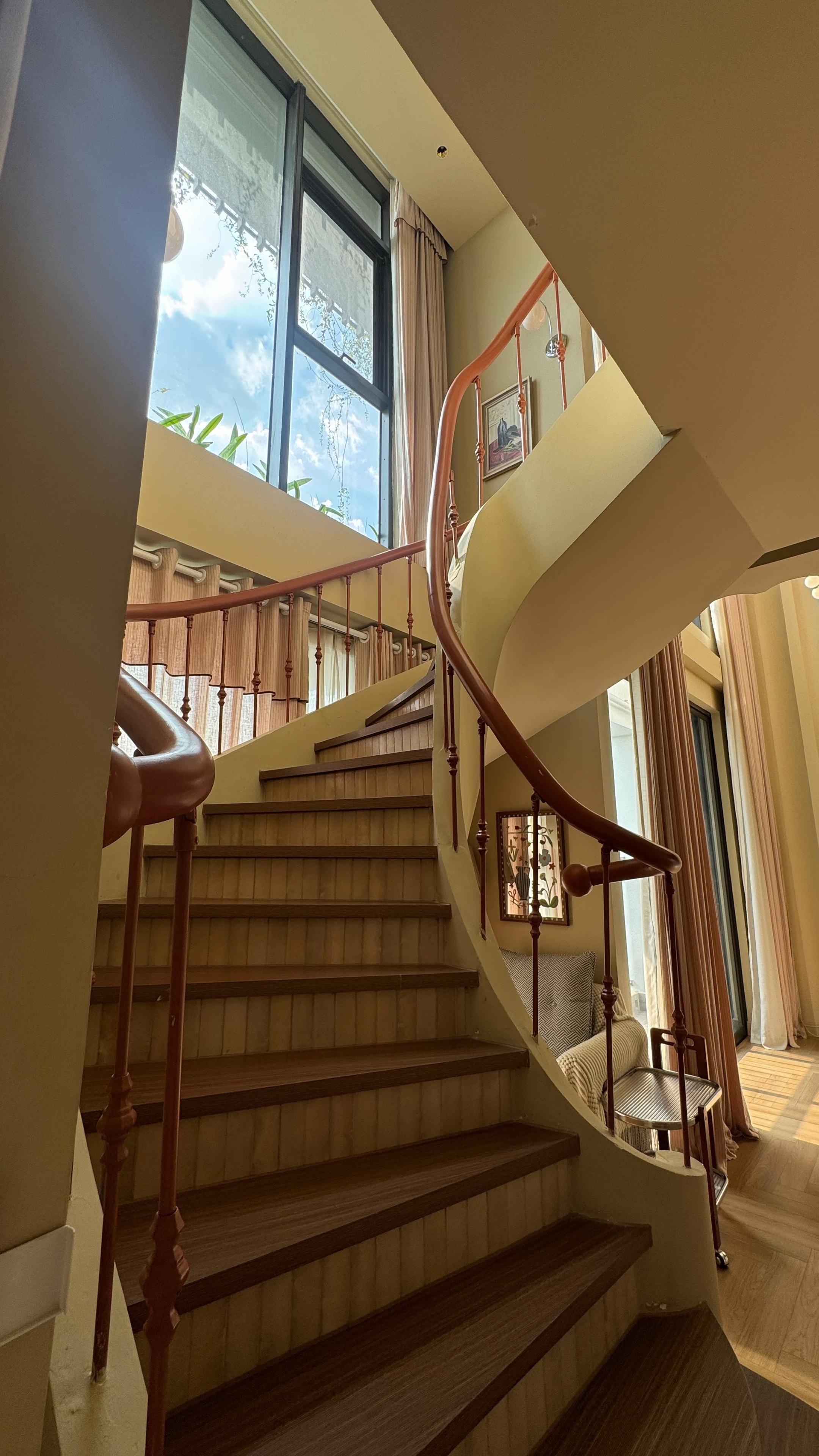 Miên Cổ Tích – Duplex Ecopark 3 Phòng Ngủ