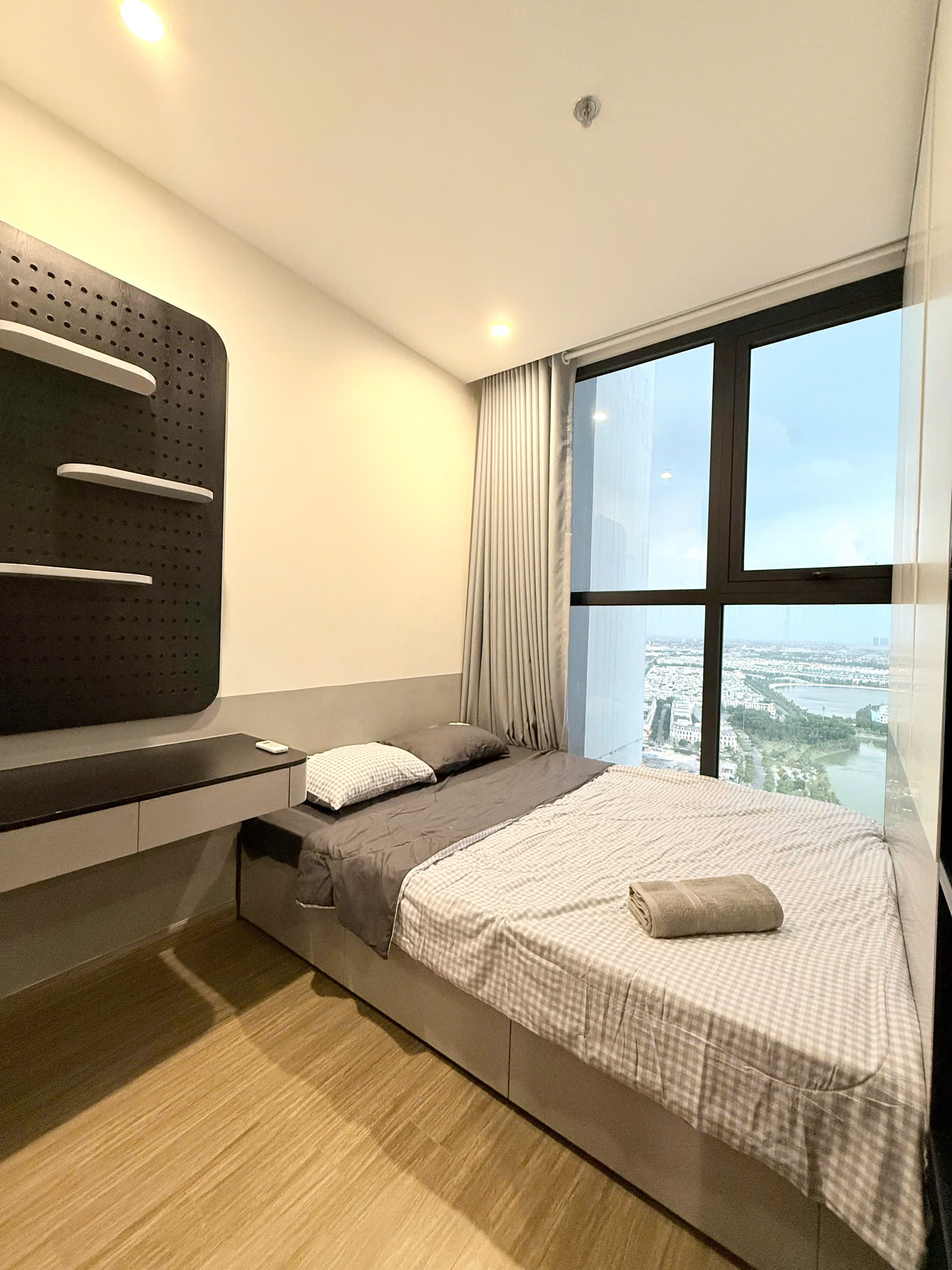 Mira 2PN P4.3018 - Vinhomes Ocean Park 1