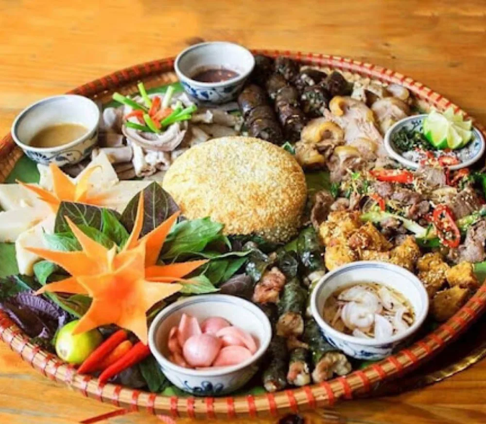 Gợi ý bánh khúc trong chuyến văn miếu bắc ninh và lịch tham quan ngắn – hình ảnh mang tính chất minh hoạ