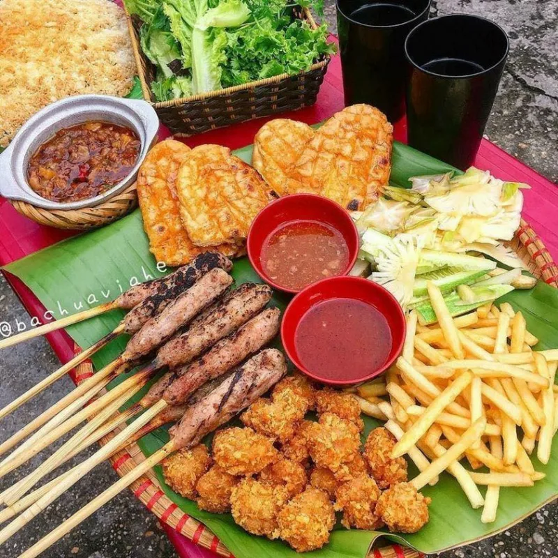 Cân đối ăn ngoài khi chọn homestay hay khách sạn Bắc Ninh một đêm – hình ảnh mang tính chất minh hoạ