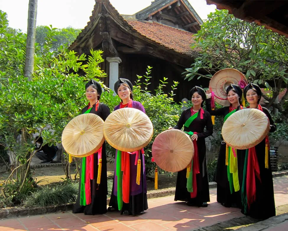 Cân nhắc ăn ngoài khi chọn homestay Bắc Ninh cho cặp đôi, minh họa bánh khúc – hình ảnh mang tính chất minh hoạ