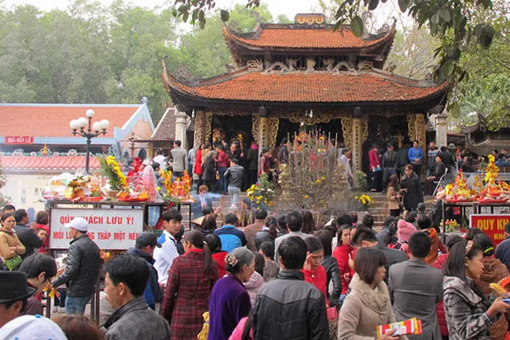 Lịch đi đền Bà Chúa Kho khi tìm homestay TP Bắc Ninh khách đi lễ và tham quan tâm linh – hình ảnh mang tính chất minh hoạ
