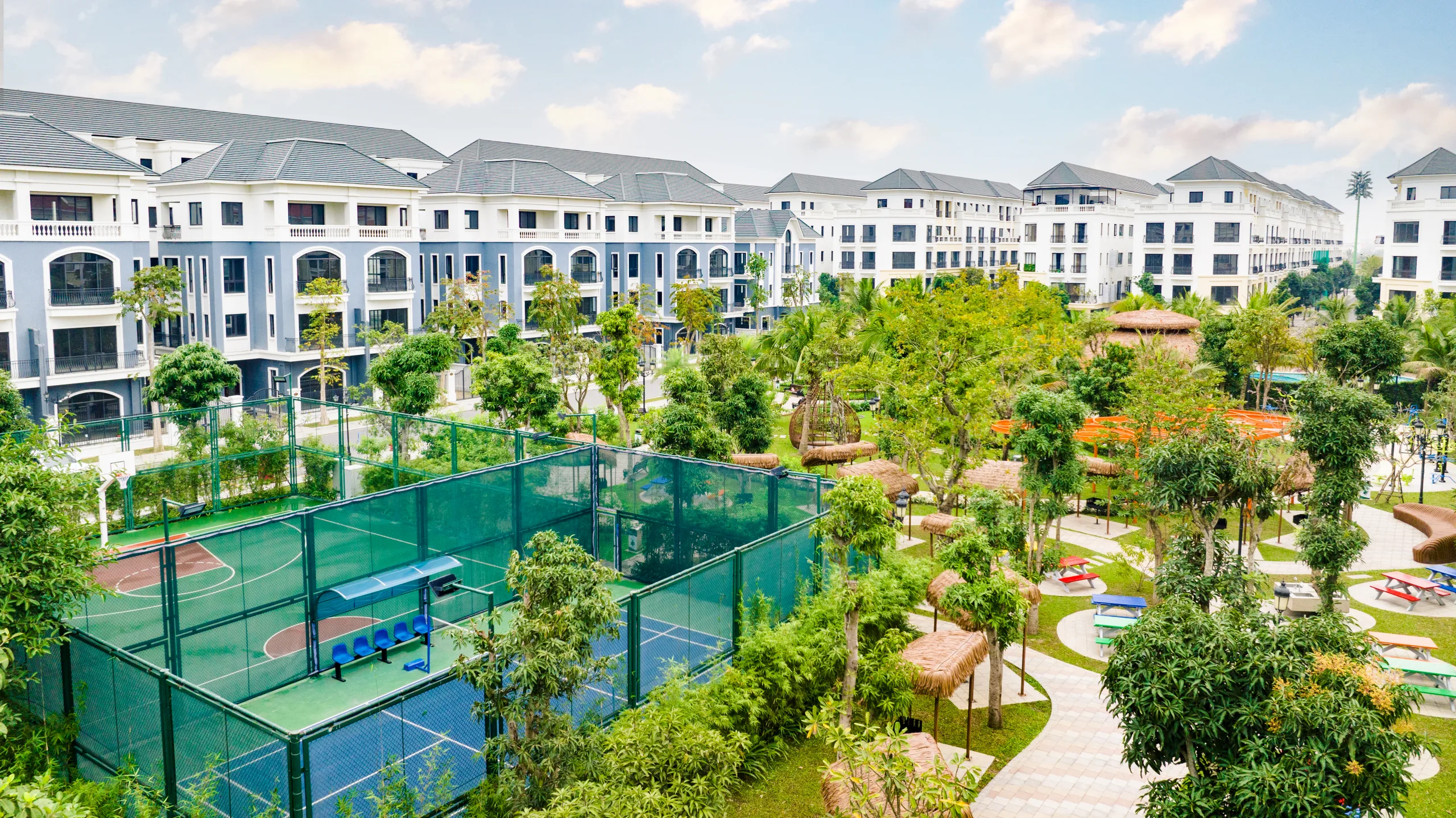 Lối dạo công viên cần cân nhắc khi chọn căn Ocean Park cho trẻ nhỏ – hình ảnh mang tính chất minh hoạ