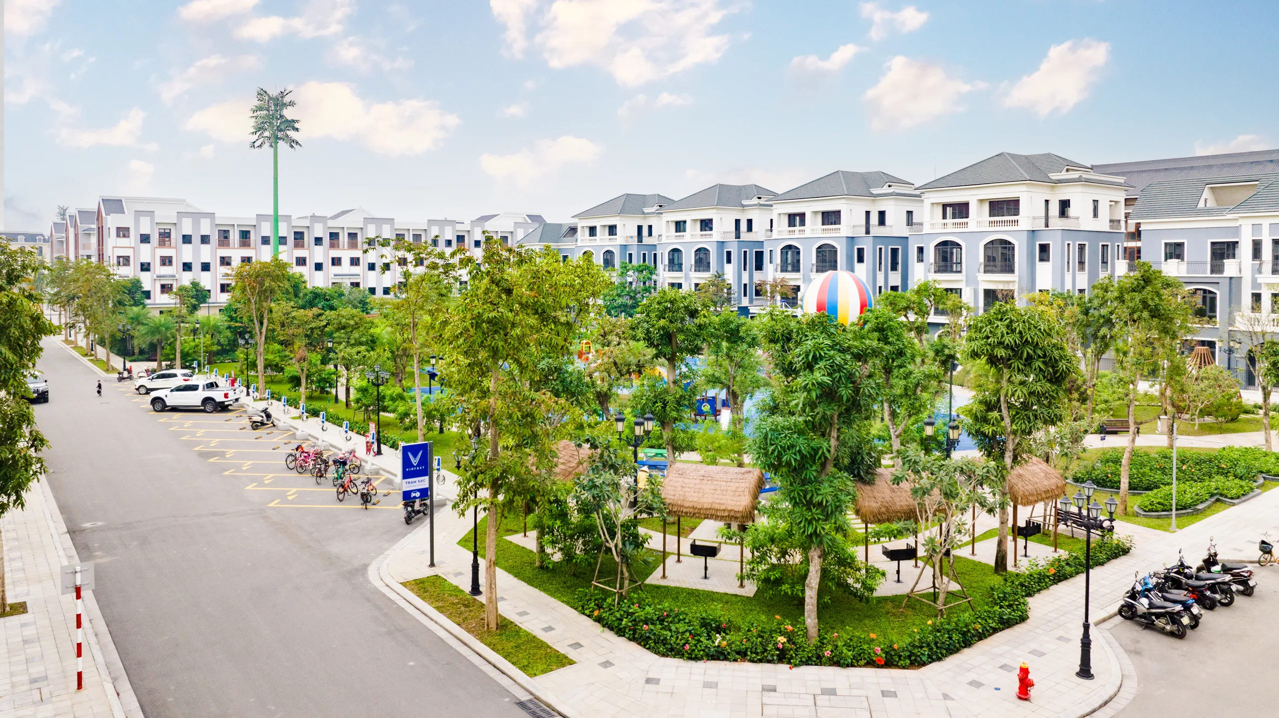 Cảnh quan đường phố để tham khảo khi chọn Ocean Park 2 hay 3 cho nhóm bạn – hình ảnh mang tính chất minh hoạ