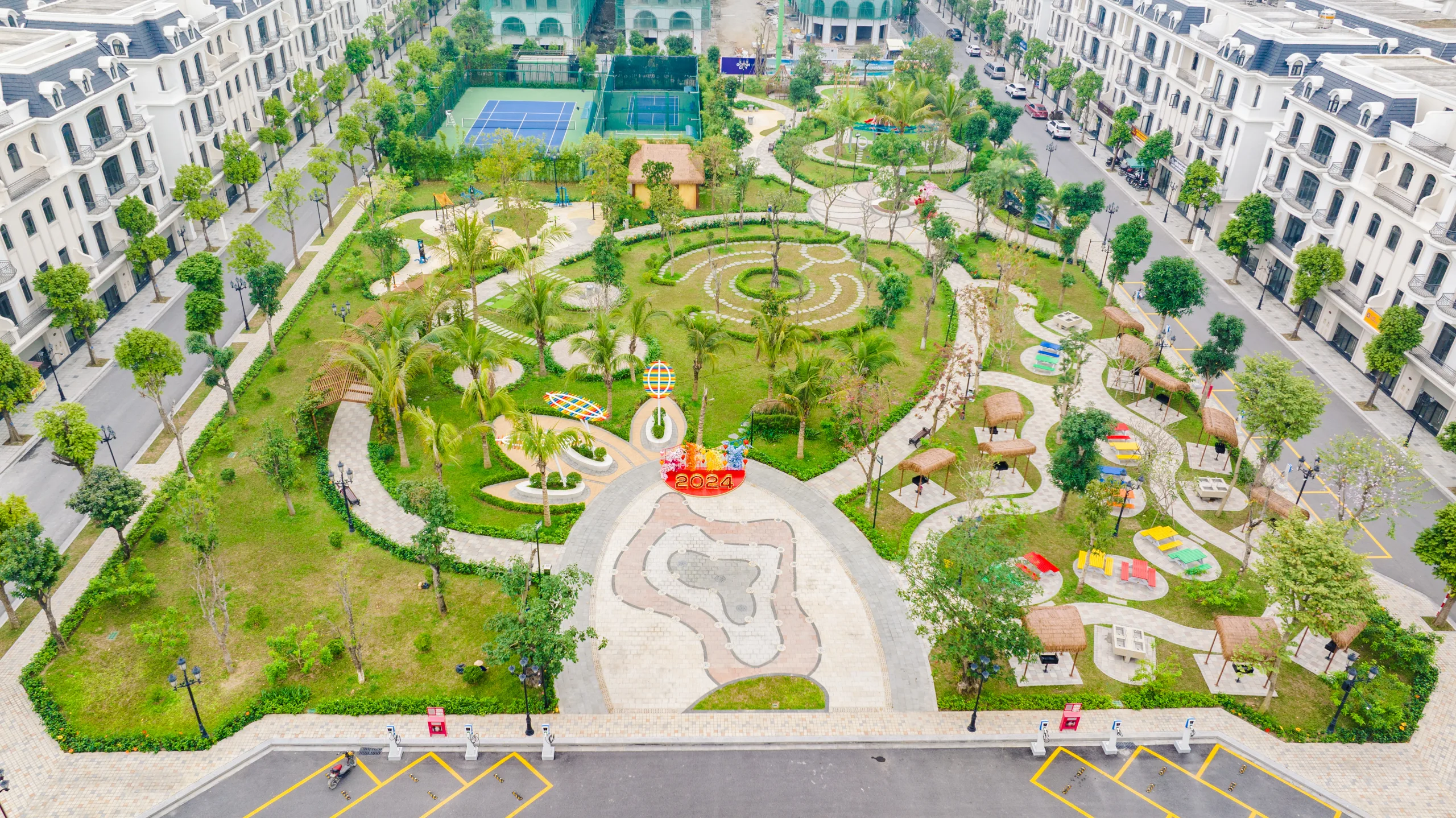 Một đêm ở Ocean Park 2–3: Chi phí thực tế gồm gì?
