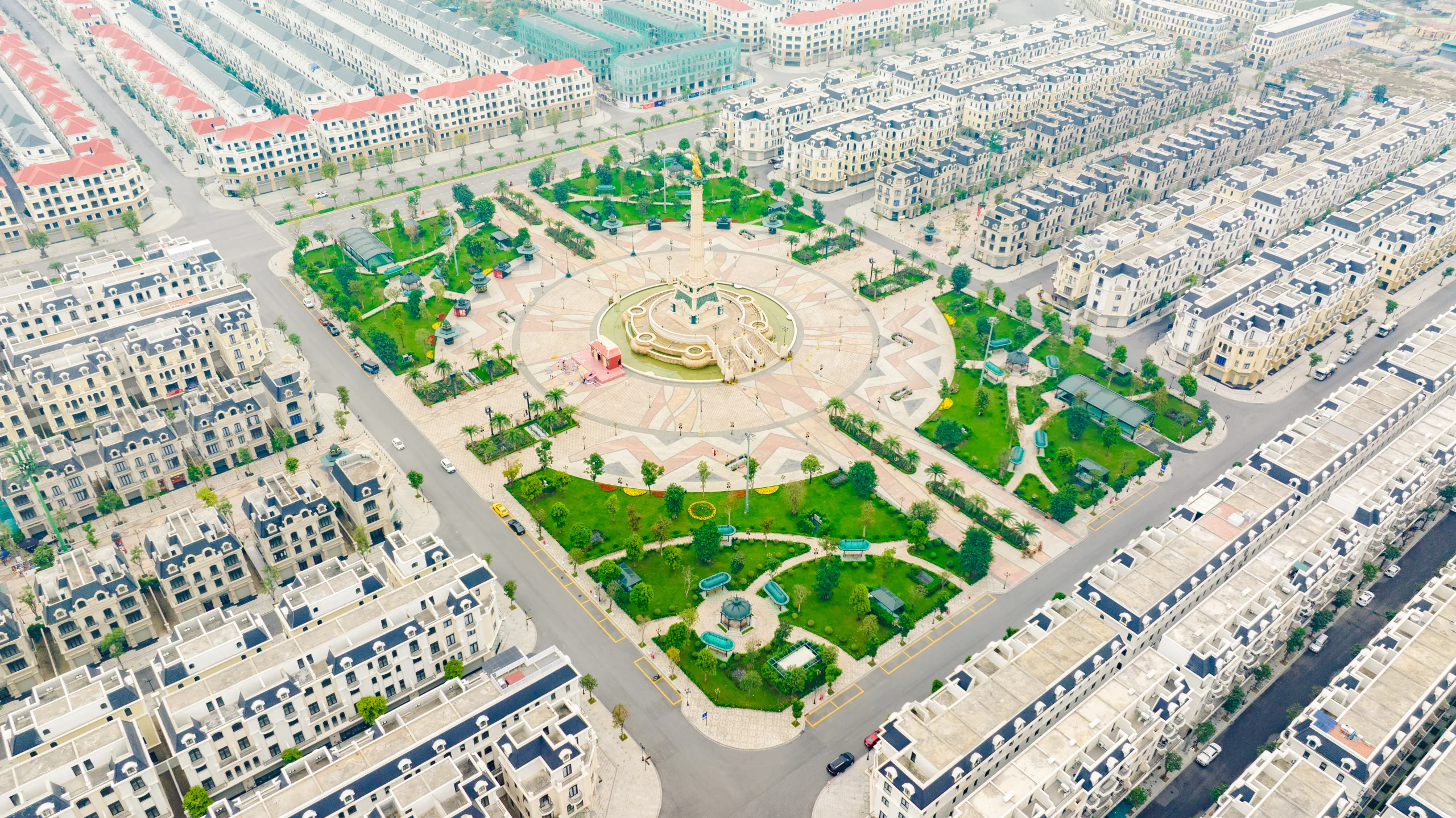 Khu quảng trường Kinh Đô Ánh Sáng để tham khảo khi tìm homestay Ocean Park 3 qua đêm – hình ảnh mang tính chất minh hoạ